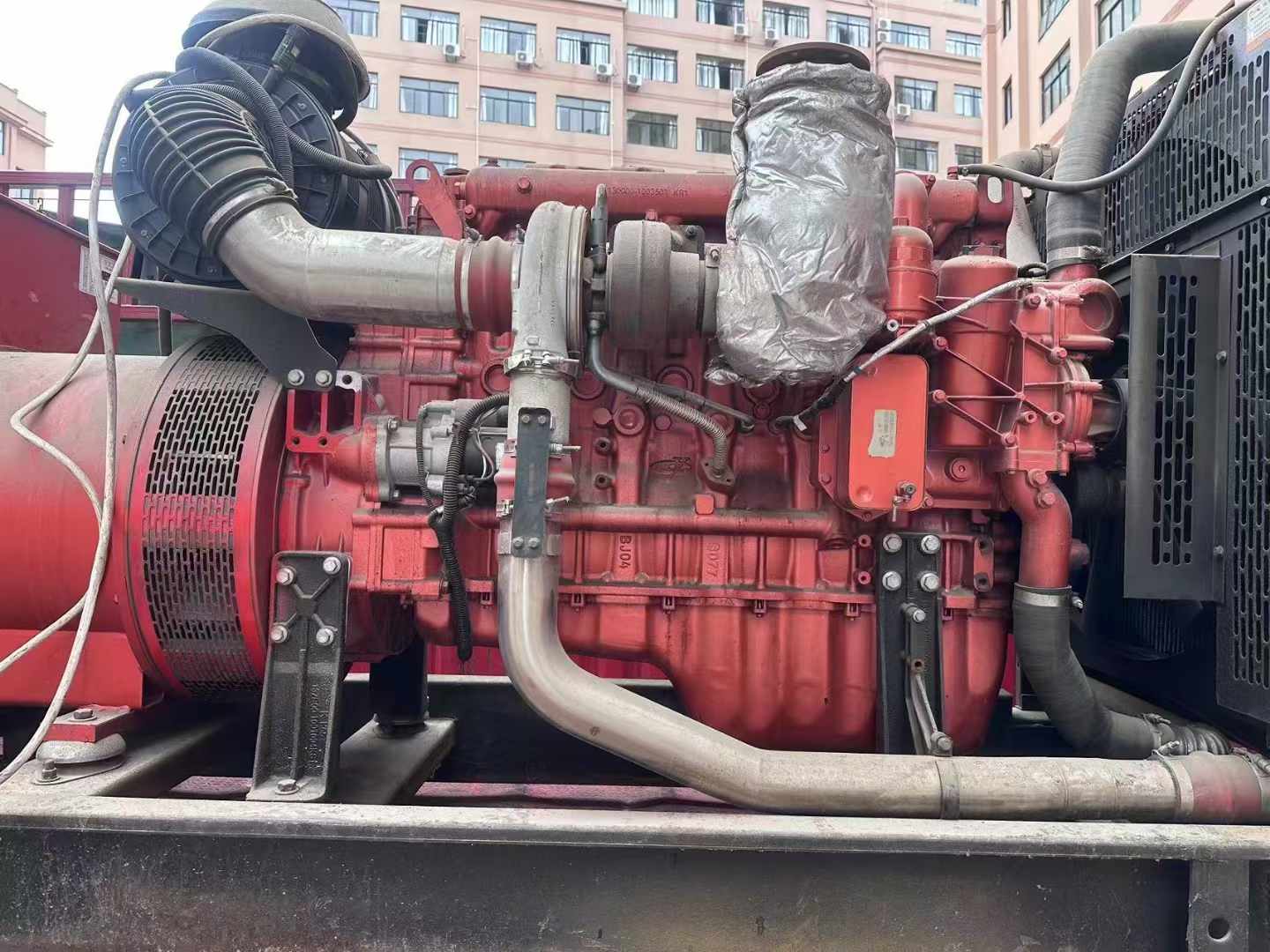 古丈如何选择适合 600kW 柴油发电机组的过载保护器？